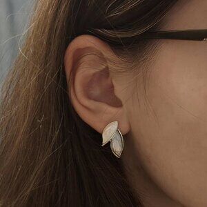Lovely Sweet Grey Leaf Stud Earrings for Women